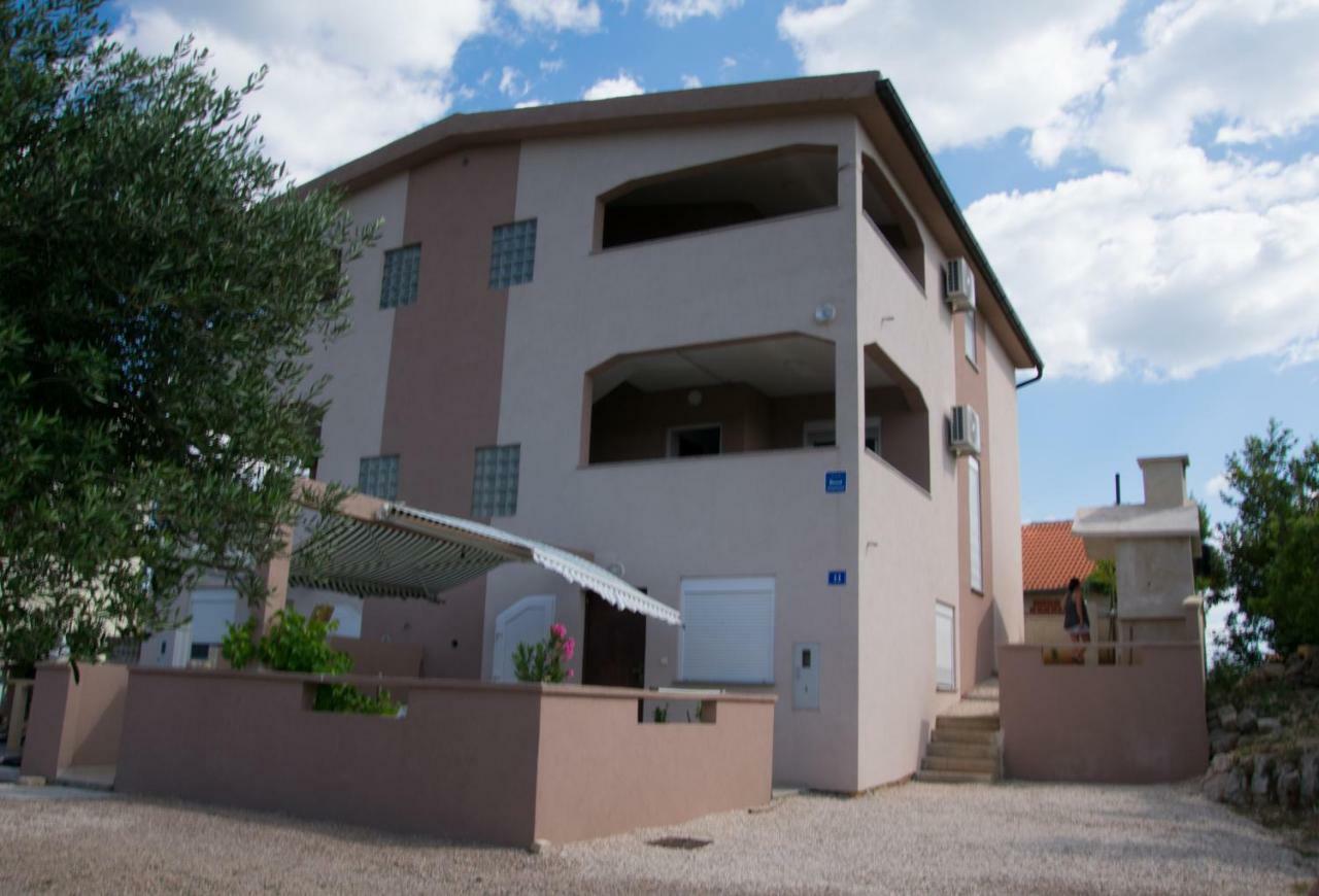 Apartman Lavanda Maslenica Exterior foto